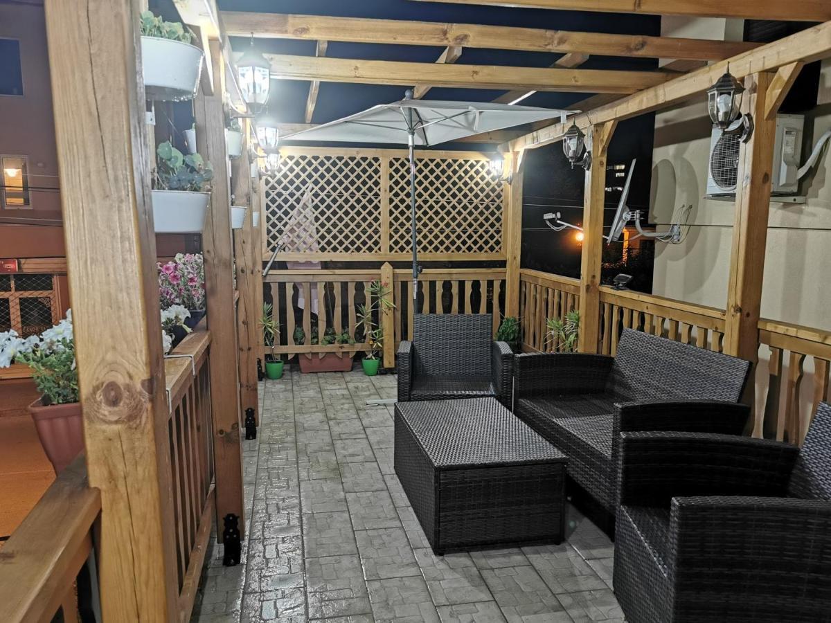 Rose Valley Guest House Kazanlŭk Exterior foto