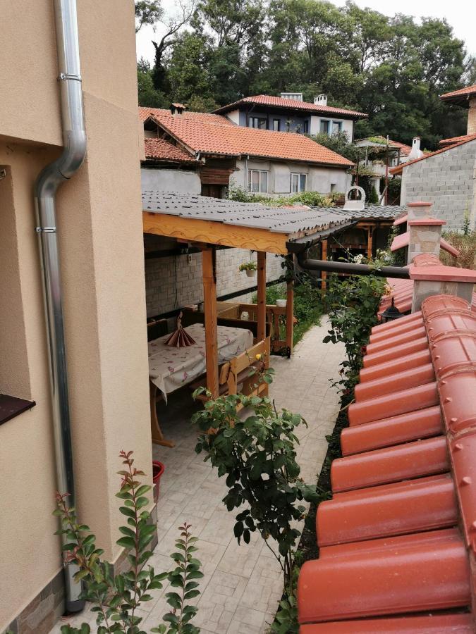 Rose Valley Guest House Kazanlŭk Exterior foto
