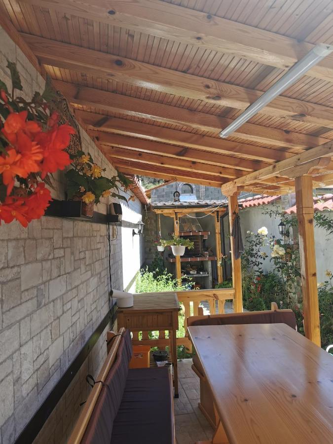 Rose Valley Guest House Kazanlŭk Exterior foto