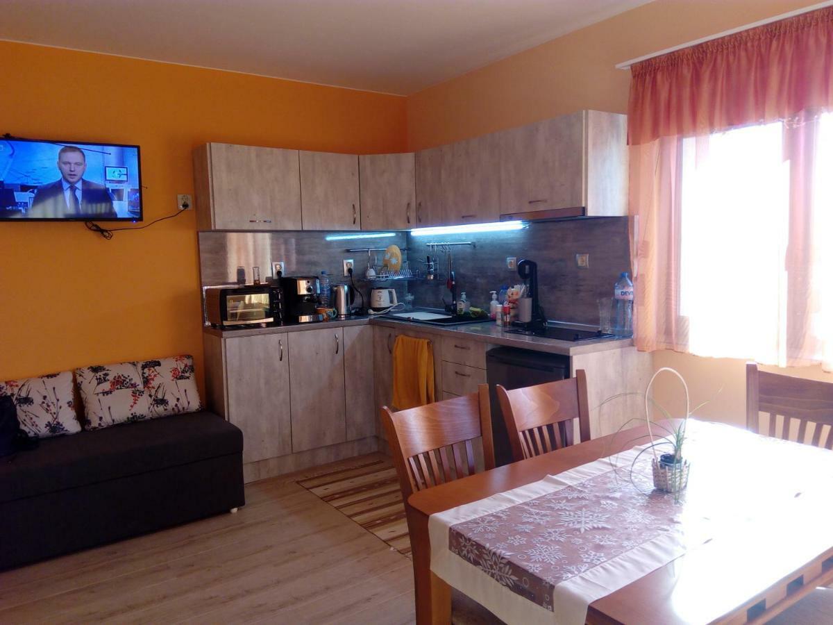 Rose Valley Guest House Kazanlŭk Exterior foto