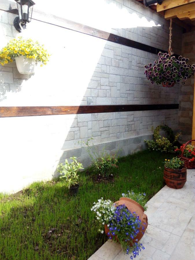 Rose Valley Guest House Kazanlŭk Exterior foto