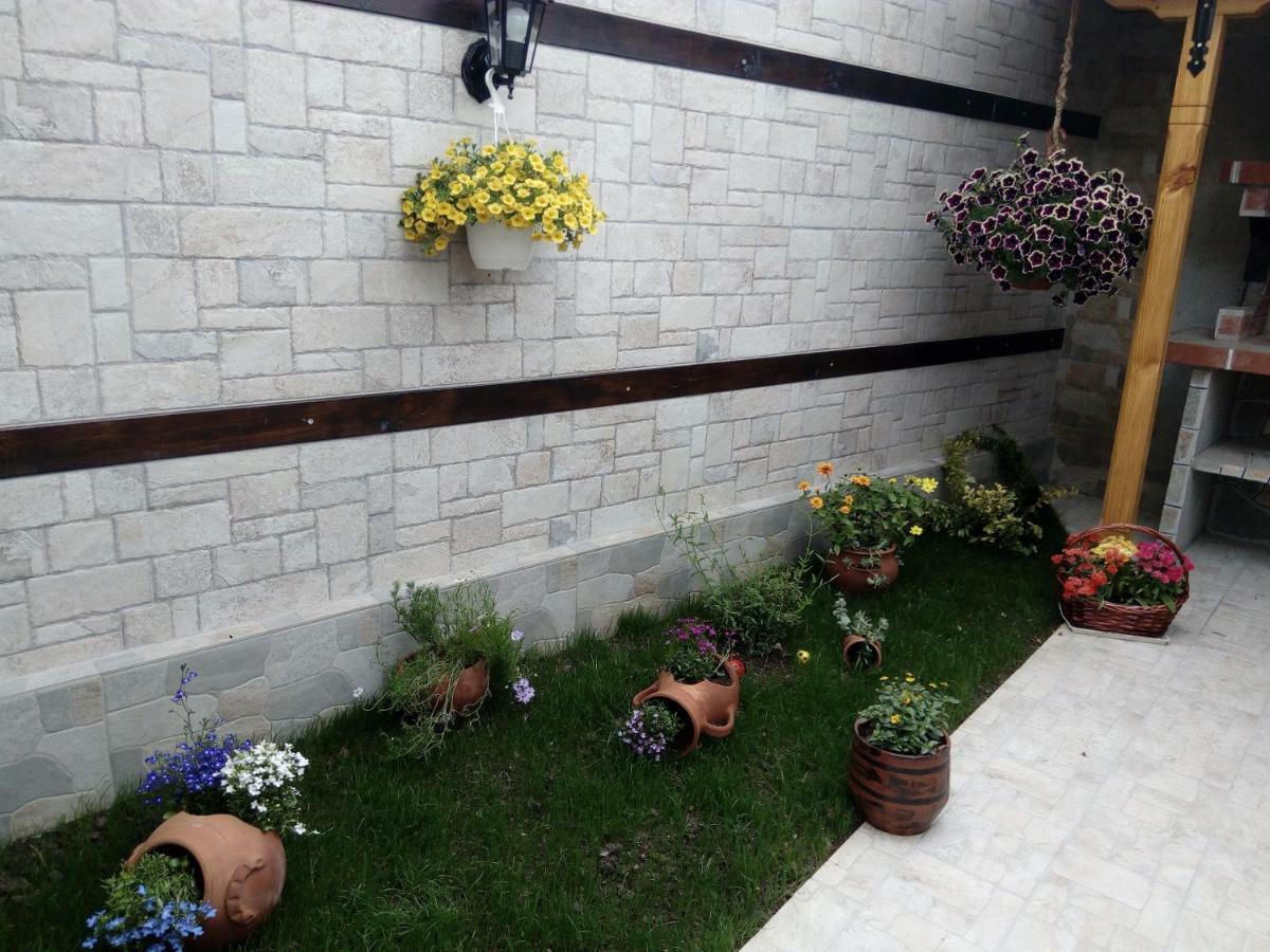Rose Valley Guest House Kazanlŭk Exterior foto