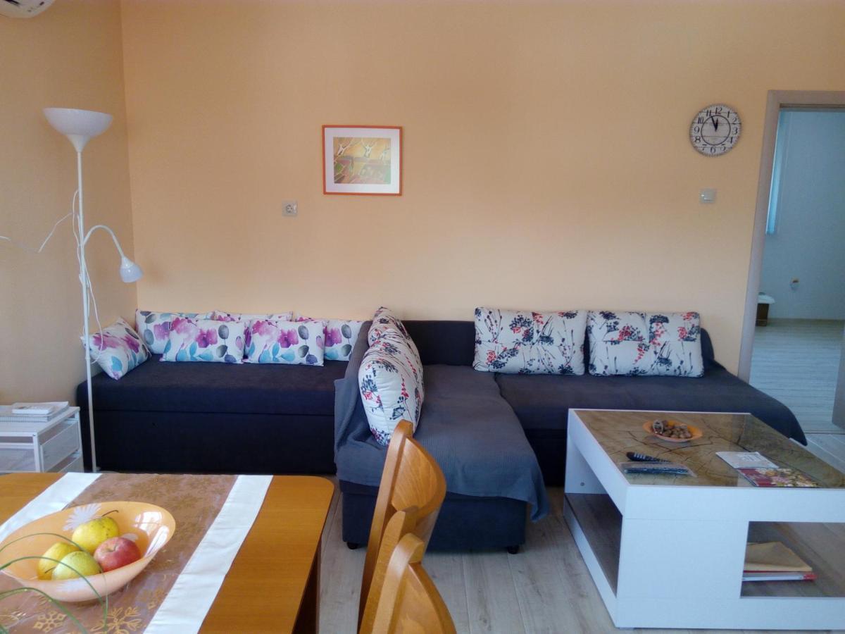 Rose Valley Guest House Kazanlŭk Exterior foto